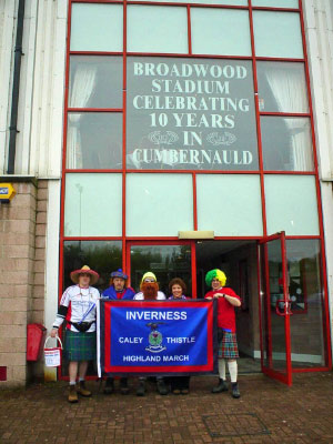 The walkers have arrived at Broadwood (2)_edited